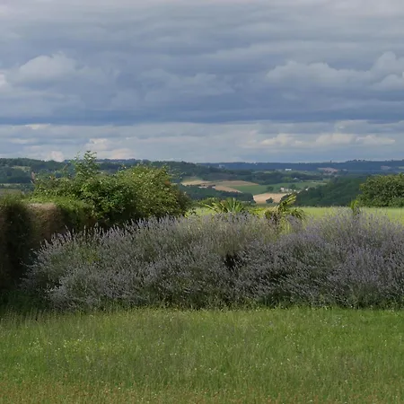 Le Pigeonnier De Pauly Oda ve Kahvaltı Mirabel (Tarn-et-Garonne)